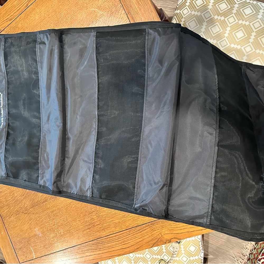 Black Purse Holder for Closet